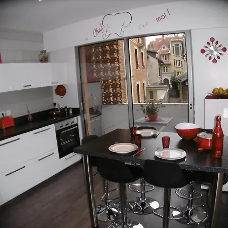 Aix Centre Cosy Calme Garage Terrasse Aix-les-Bains